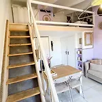 Lilas Climatisé Avec Balcon ,parking&piscine Apartamento *